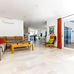 Sobral 28 Villa