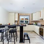 Villa Sobral 28 *